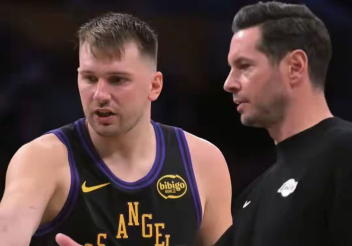 华体会官网-东契奇替补席暴走真相!杨瀚森被下放,NBA生存法则太残酷|雷迪克|波特兰开拓者队|卢卡-东契奇|洛杉矶湖人队|JJ-雷迪克_新浪体育_新浪新闻
